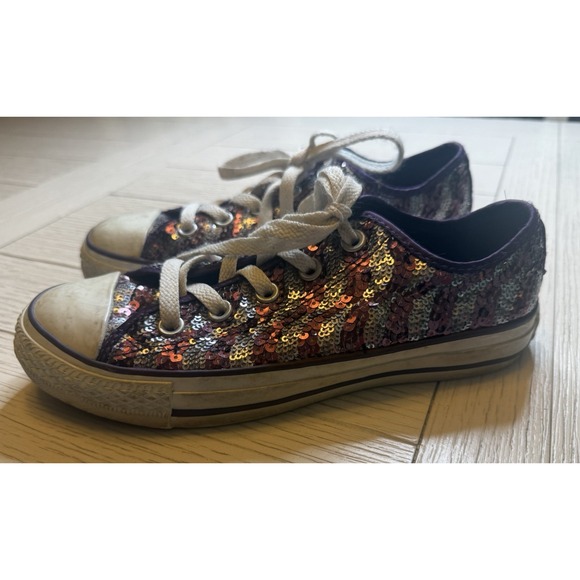 Converse Chuck Taylor Purple & Gray Sequined Women's Size 6 Low Top Sneakers - Picture 1 of 9